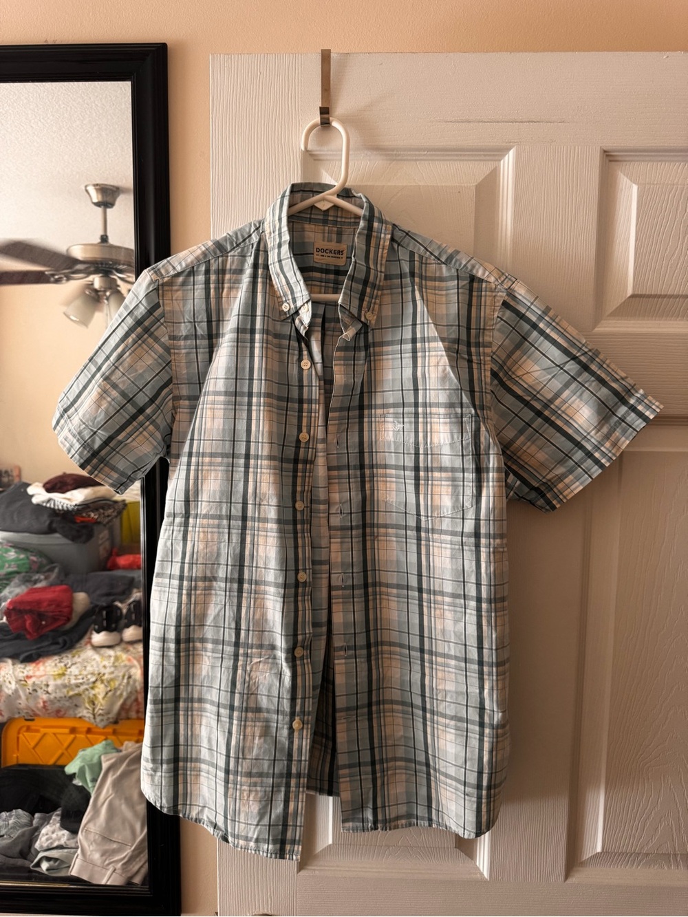 Dockers Short-Sleeve Plaid Button-Down Shirt